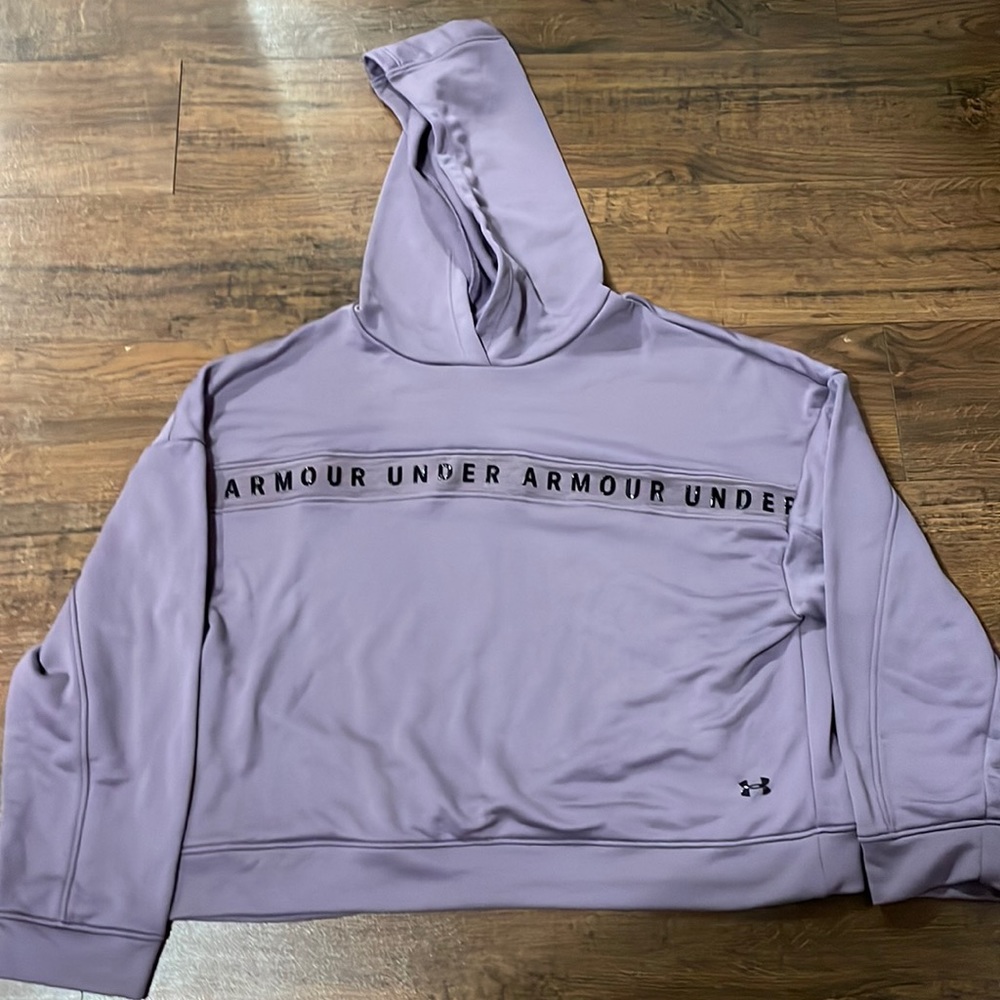 Under Armour Cropped Hoodie